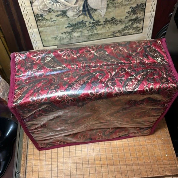 Travel Makeup Cosmetics Jewelry Bag Red Paisley Quilt Large 10”Lx8.25”Wx4”D GUC - Picture 3 of 17